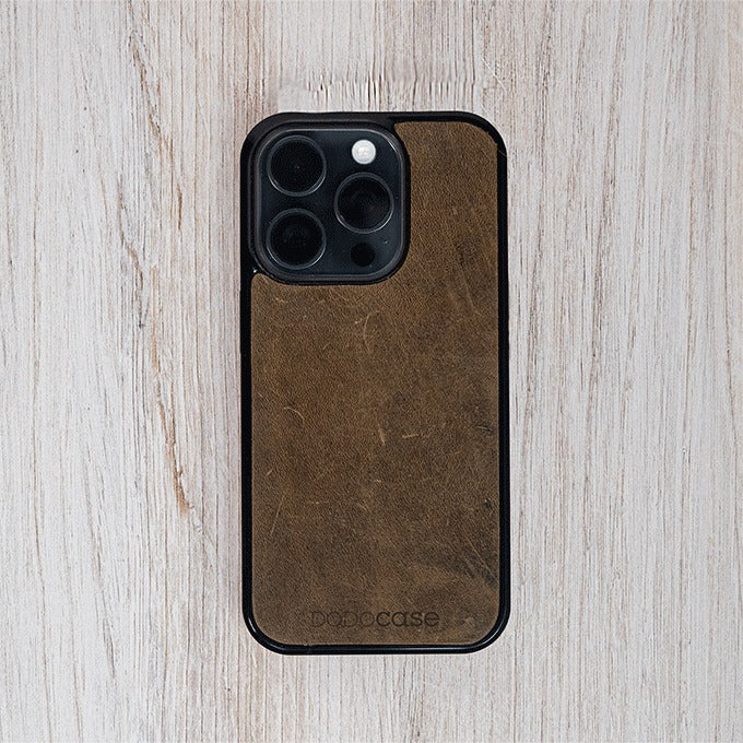 MagSafe iPhone Cases - Rugged Leather