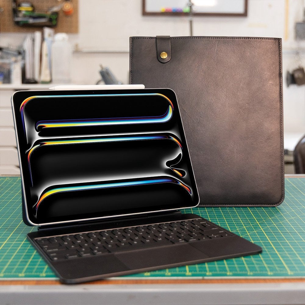 English Bridle Magic Keyboard Leather Sleeve