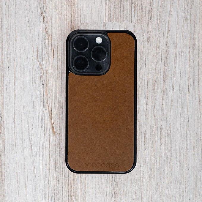 MagSafe iPhone Cases - Rugged Leather