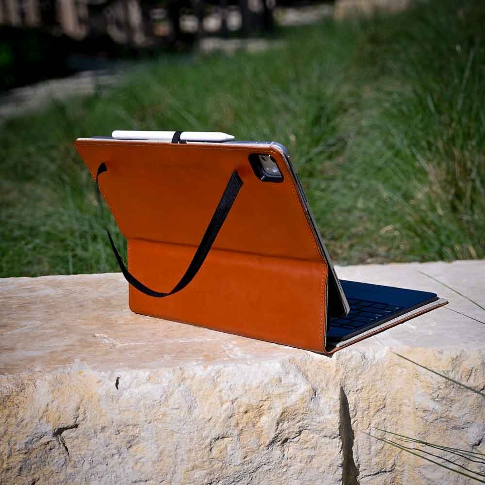 English Bridle Magic Keyboard Case